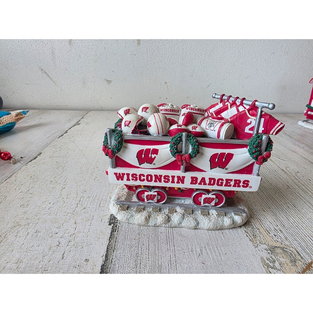 Danbury mint train football Wisconsin Badgers equipment Santa Express Xmas tree